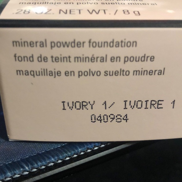New in box Mary Kay Mineral Powder Foundation